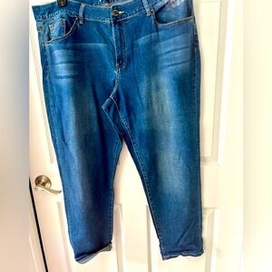 🇺🇸LNWOT🇺🇸Crown and Ivy 🇺🇸Jeans🇺🇸20W🇺🇸